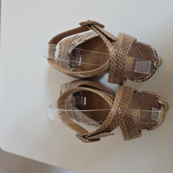 J. Renee Kinnon Brown Snake Print Sandals. Size 9 Medium. - Picture 6 of 10